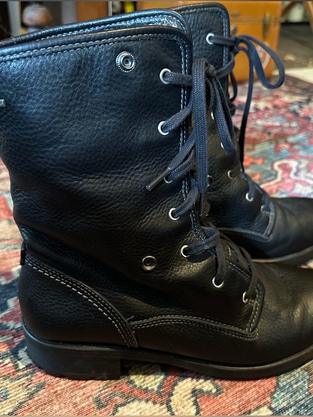 Clark’s Gore-Tex black fur lined ankle combat moto boots 10 EUC up or snapped